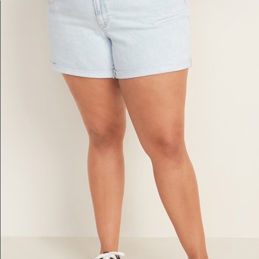 Old navy boyfriend shorts